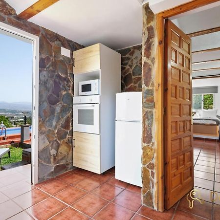Casa De 2 Dormitorios Con Piscina Privada Y Desayuno Incluido En Alhaurin Alhaurín de la Torre Eksteriør billede