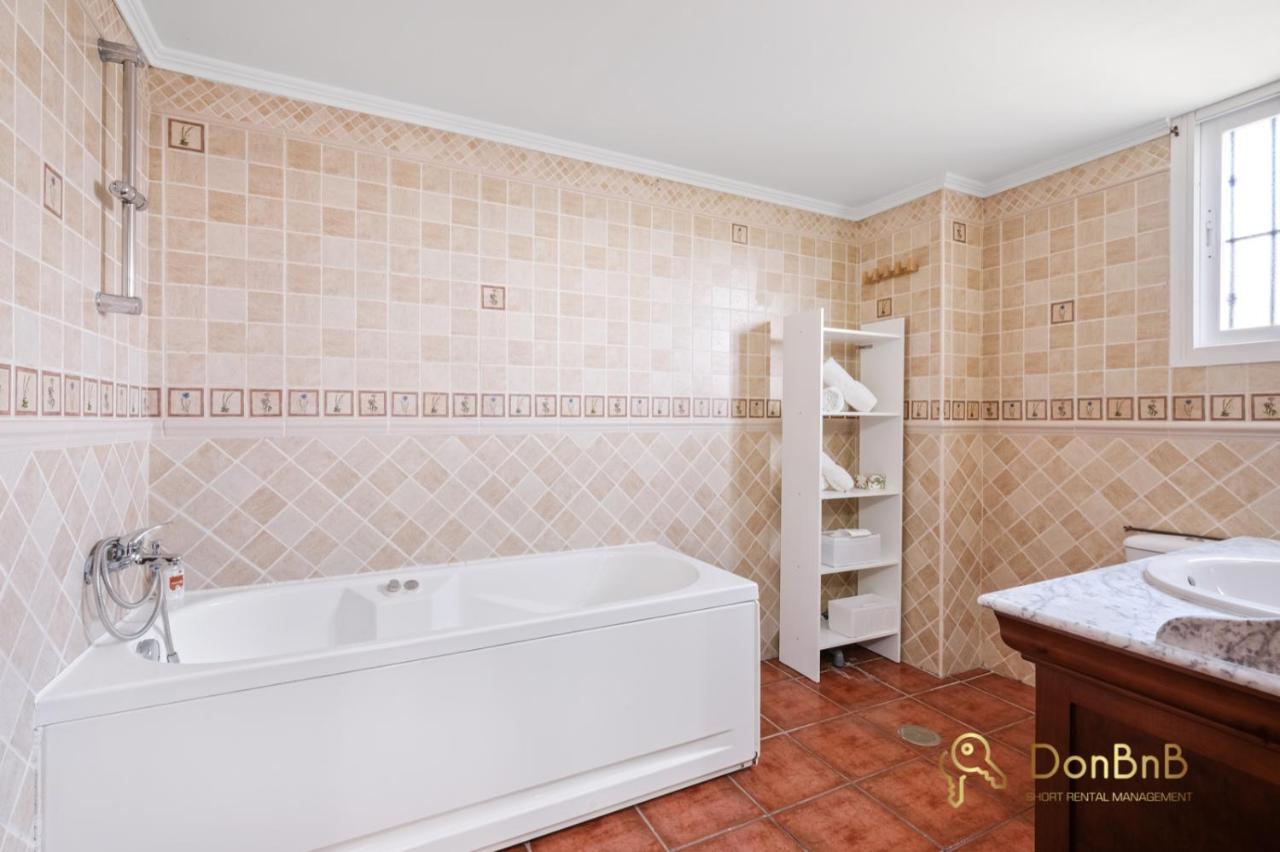 Casa De 2 Dormitorios Con Piscina Privada Y Desayuno Incluido En Alhaurin Alhaurín de la Torre Eksteriør billede